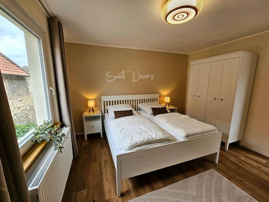 Casa Ciconia - Ueber Den Daechern Der Altstadt ไฟรนส์ไฮม์ ภายนอก รูปภาพ